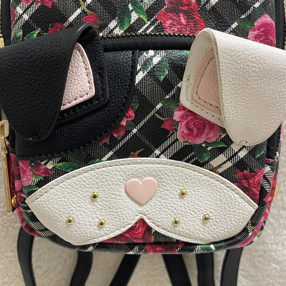Betsy Johnson Blk/Wht Plaid w/Red Roses Dog Face Mini Backpack w/Card Case - Picture 2 of 13